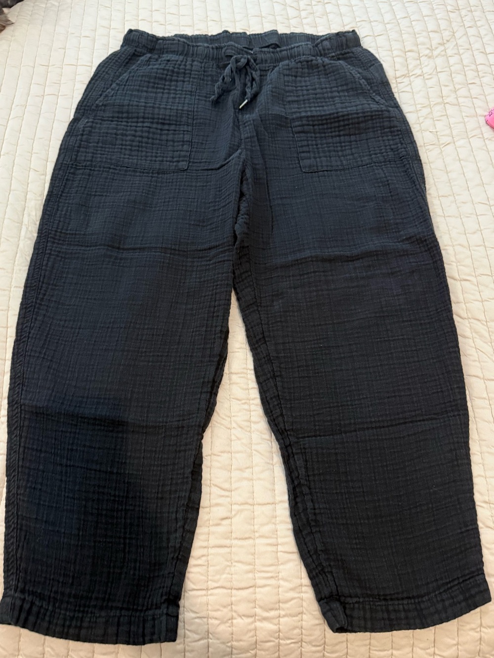 GAP Women’s black cotton gauze drawstring pants